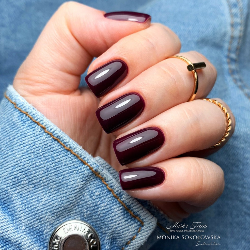 935 Plum Bloom UV LaQ 8ml