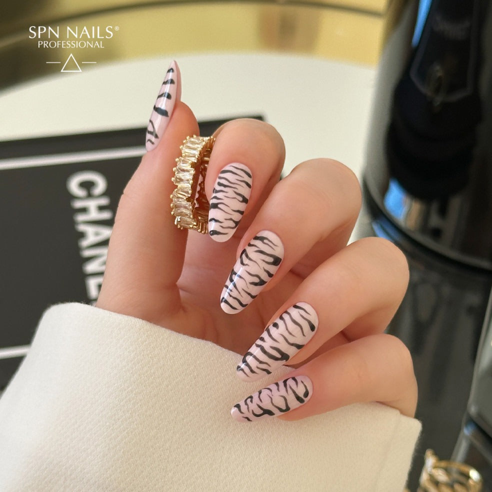 1028 VOGUE UV LaQ 8ml